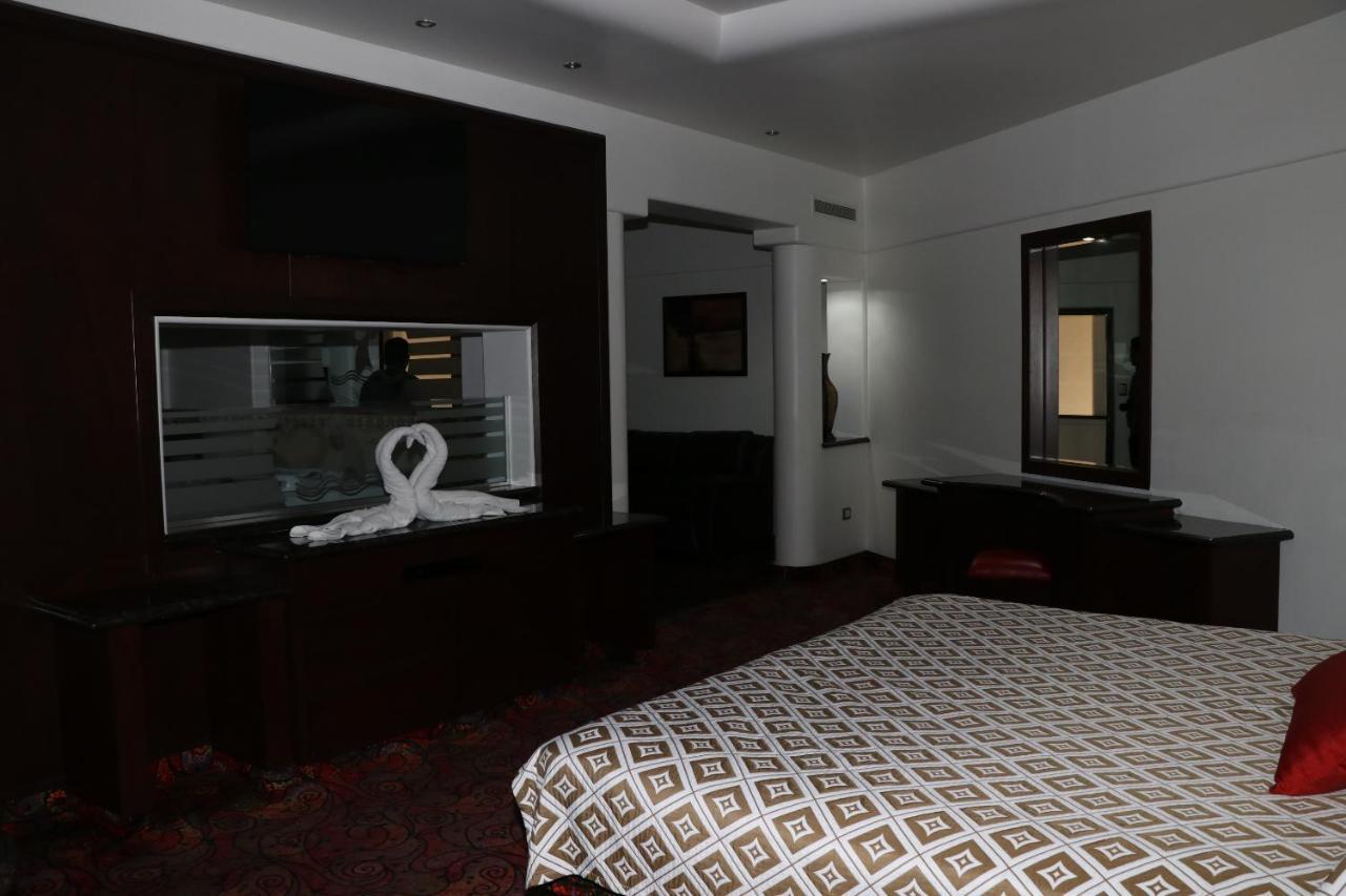 Motel Marina Marbella Тихуана Экстерьер фото